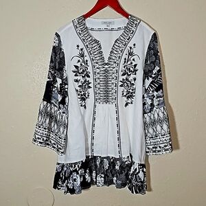 John Mark Monochrome Floral Embroidered Blouse